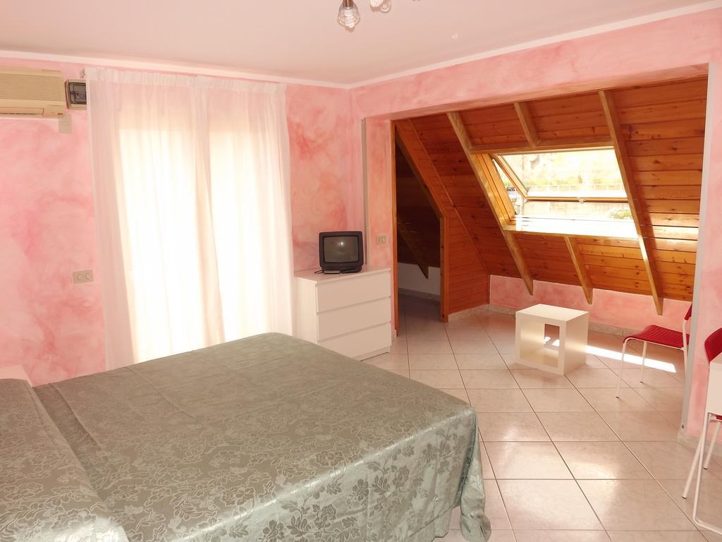 Villa Jovanna Letojanni Pokój zdjęcie